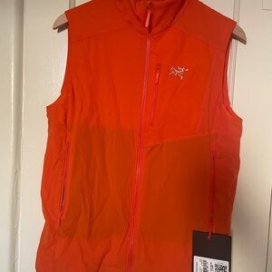 Men’s Arcteryx Proton Vest NWT